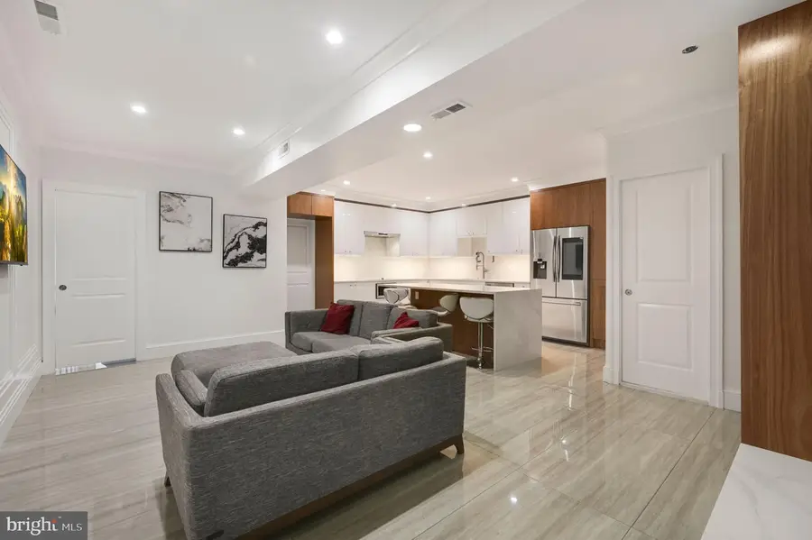 729 Kenyon St Nw, Washington, DC 20010 - #2