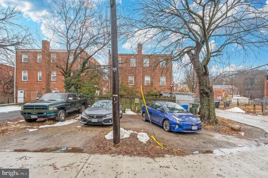 4208 Foote St Ne, Washington, DC 20019 - #2