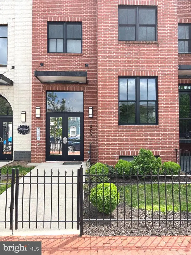 1209 G St Se #8, Washington, DC 20003 - #2