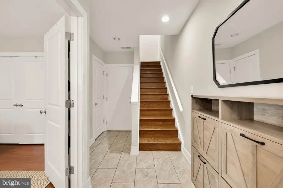 920 4th St Se, Washington, DC 20003 - #2