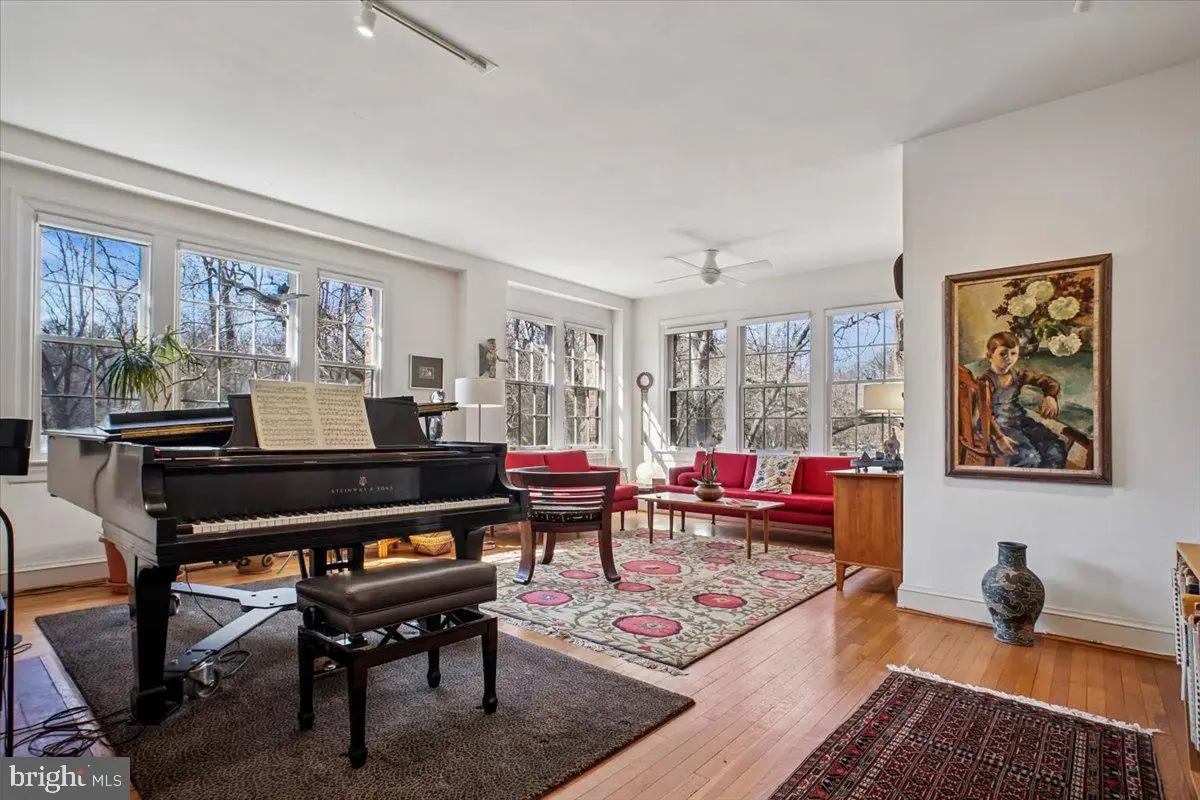 3041 Sedgwick St Nw #301d, Washington, DC 20008 - #1