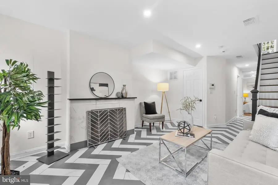 320 G St Se, Washington, DC 20003 - #2