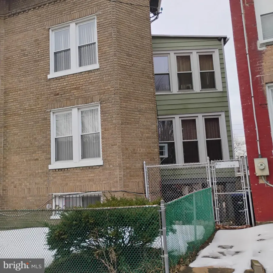 4122 Illinois Ave Nw, Washington, DC 20011 - #3