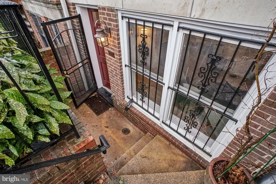 1953 Calvert St Nw #1953.5, Washington, DC 20009 - #2