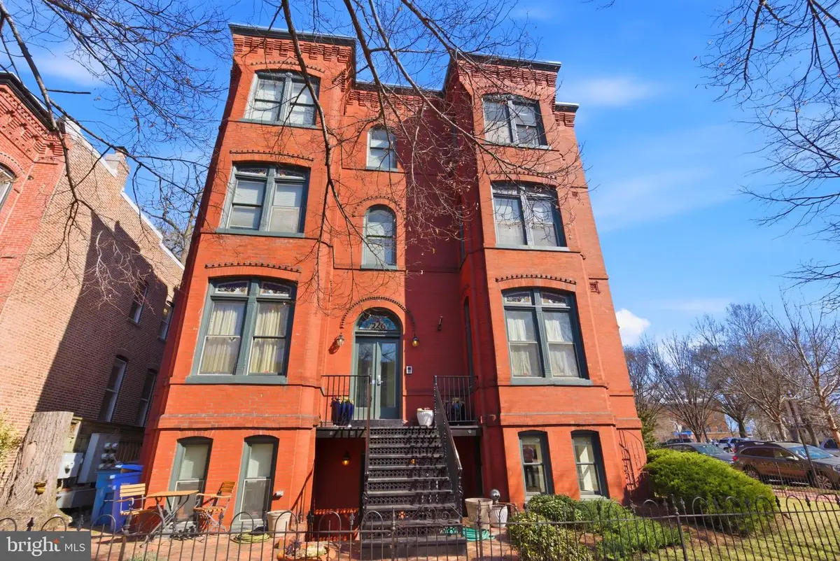 226 5th St Se #102, Washington, DC 20003 - #1