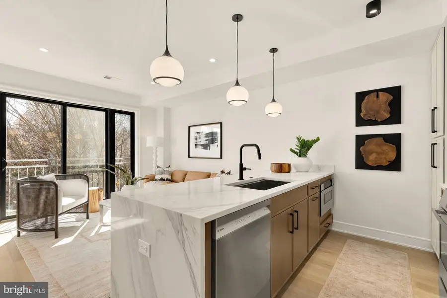 1463 Harvard St Nw #ph7, Washington, DC 20009 - #3