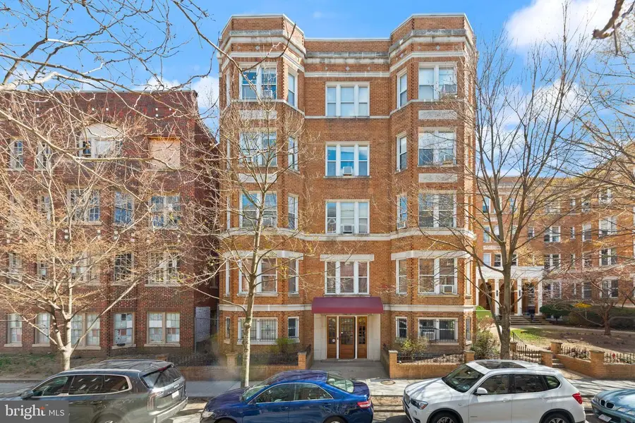 1820 Clydesdale Pl Nw #4, Washington, DC 20009 - #2