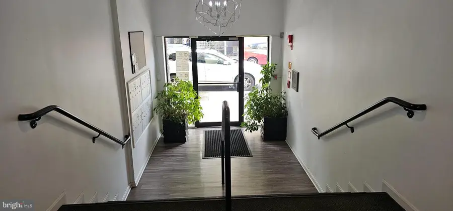 1429 Girard St Nw #205, Washington, DC 20009 - #2