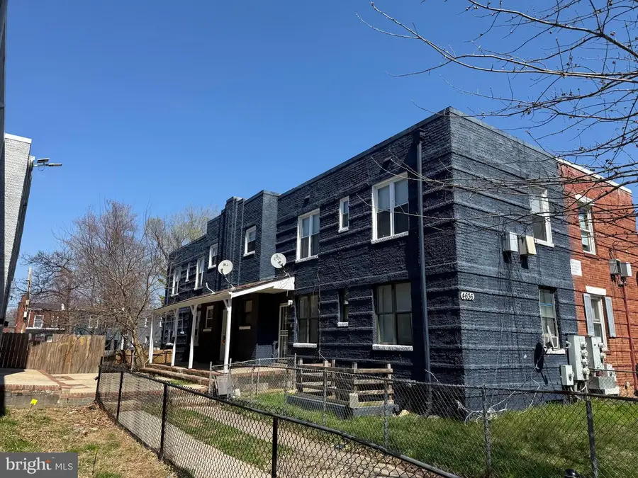 4636 Hillside Rd Se, Washington, DC 20019 - #2