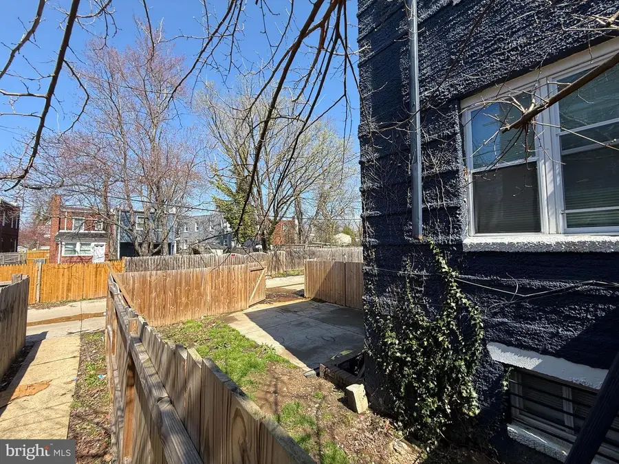 4636 Hillside Rd Se, Washington, DC 20019 - #3