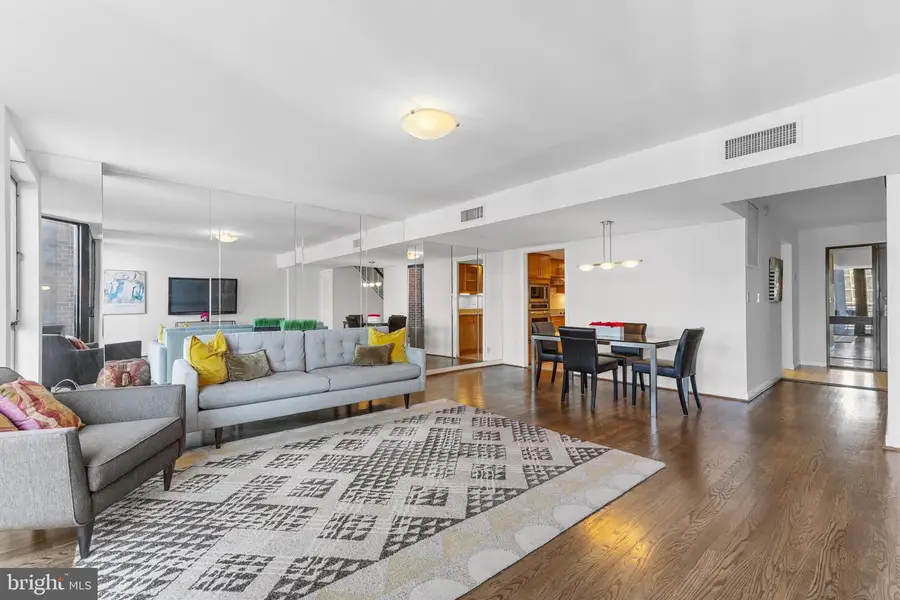 1099 22nd St Nw #807, Washington, DC 20037 - #3