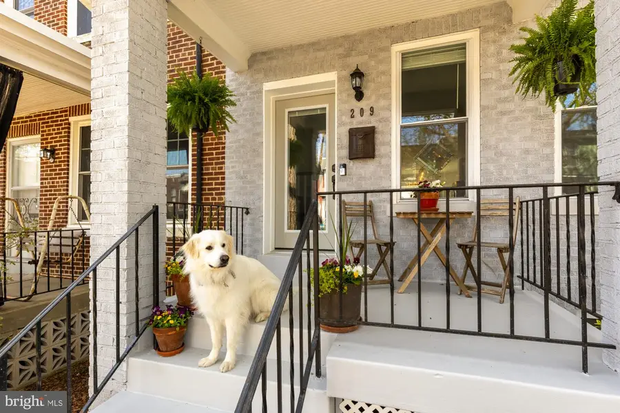 209 Cromwell Ter Ne, Washington, DC 20002 - #2