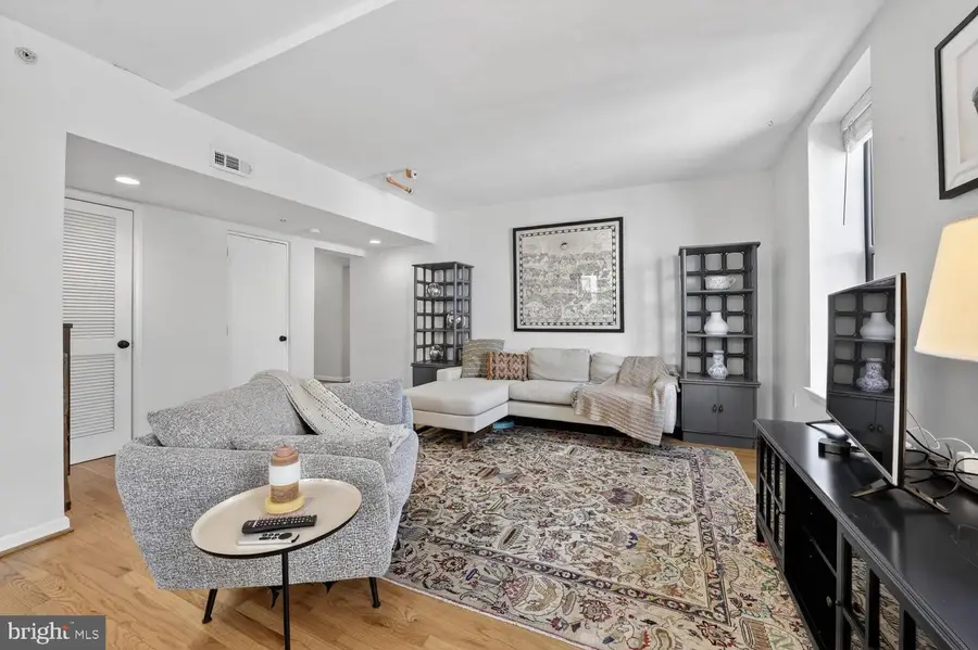 2633 Adams Mill Rd Nw #205, Washington, DC 20009 - #2