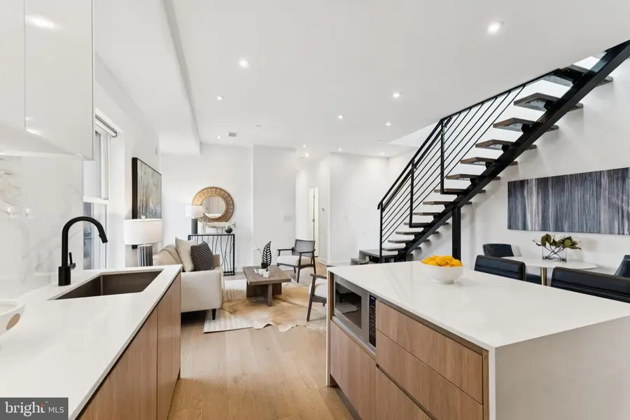 4017 Davis Pl Nw #7, Washington, DC 20007 - #3