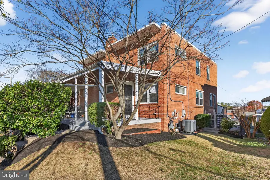 1112 Hamilton St Ne, Washington, DC 20011 - #2