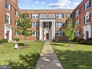 3810 W St Se #302, Washington, DC 20020 - #1