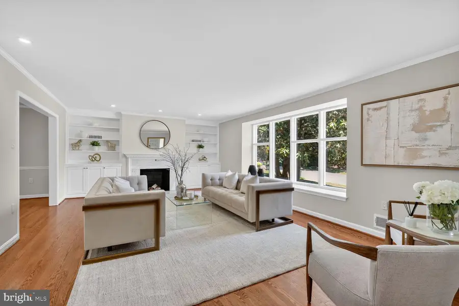 2828 Ellicott St Nw, Washington, DC 20008 - #2