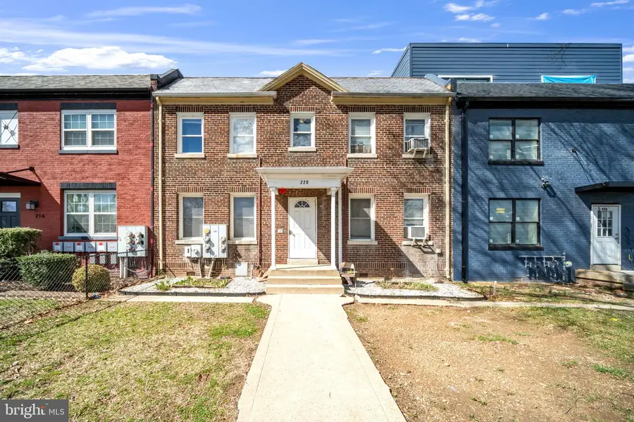 220 21st St Ne, Washington, DC 20002 - #2