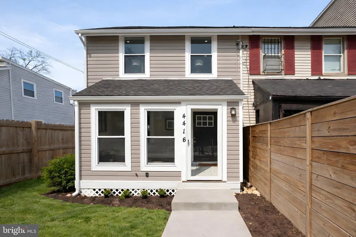 4416 Gault Pl Ne, Washington, DC 20019 - #1