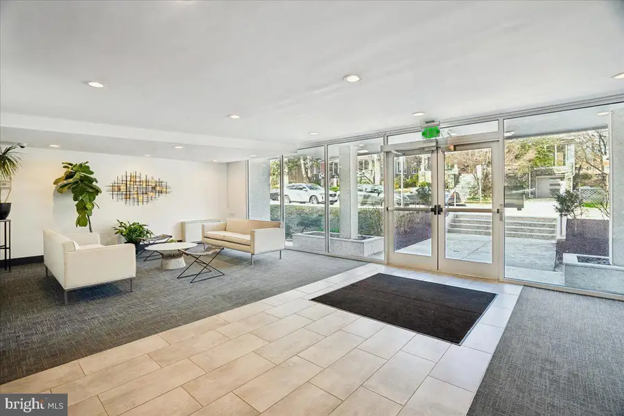 2710 Macomb St Nw #111, Washington, DC 20008 - #3