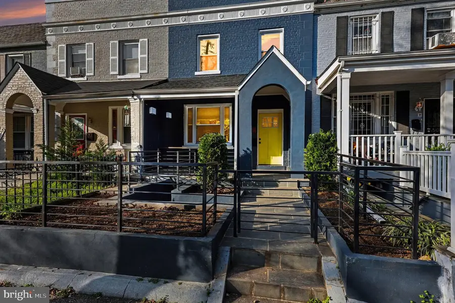 1427 Parkwood Pl Nw, Washington, DC 20010 - #3