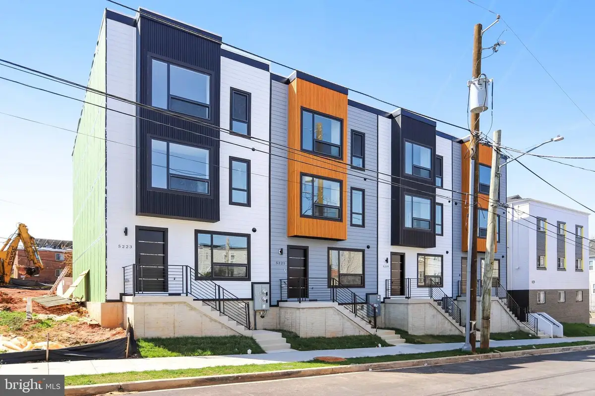 5221 F St Se, Washington, DC 20019 - #1