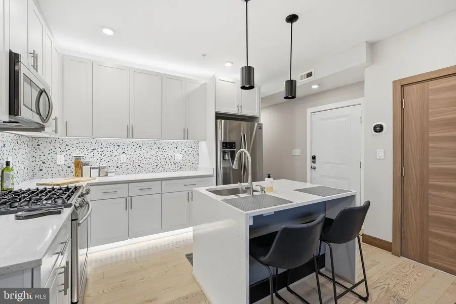 2109 M St Ne #5, Washington, DC 20002 - #3