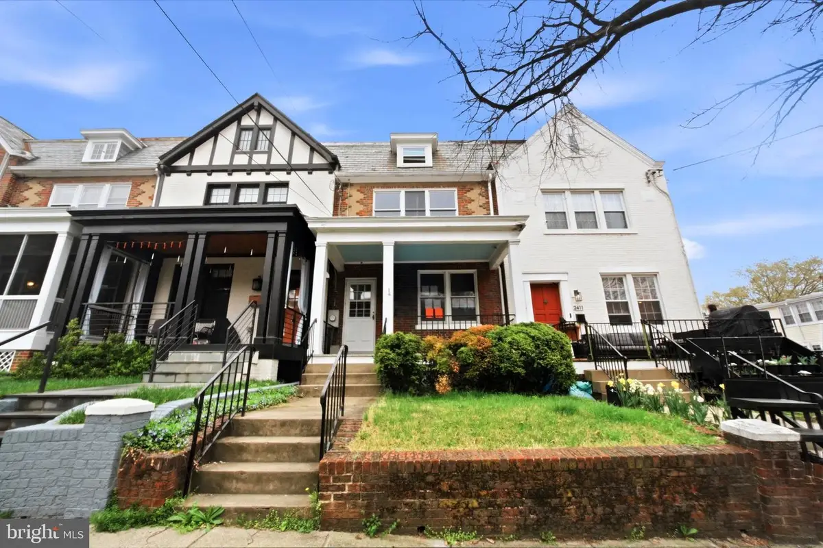 2413 39th St Nw, Washington, DC 20007 - #1