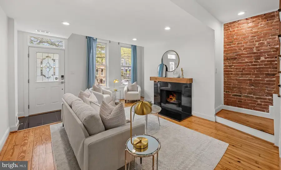 112 15th St Se, Washington, DC 20003 - #2