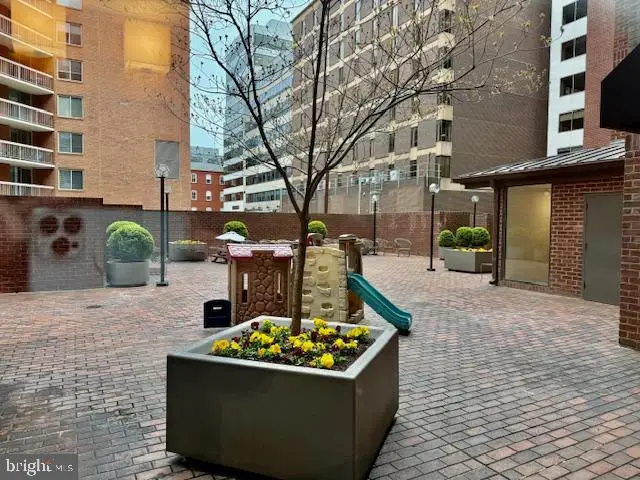 1099 22nd St Nw #103, Washington, DC 20037 - #3