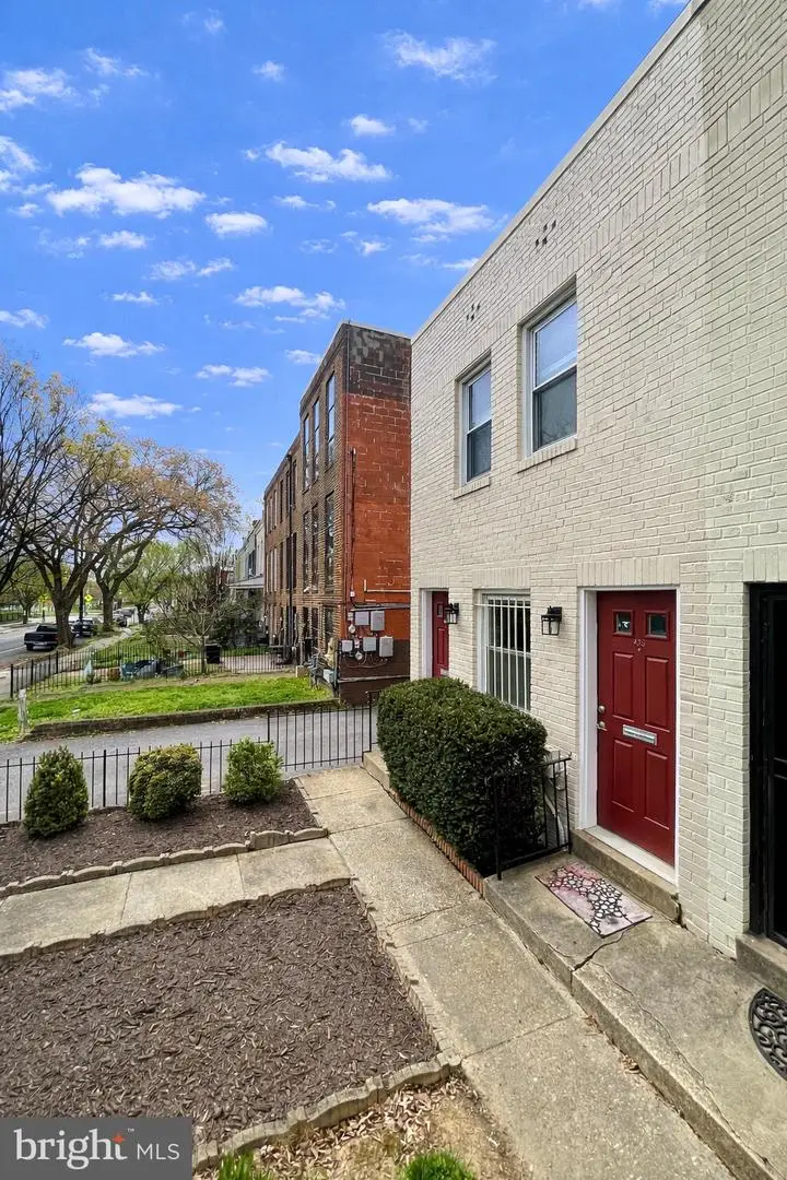 433-435 17th St Se, Washington, DC 20003 - #3