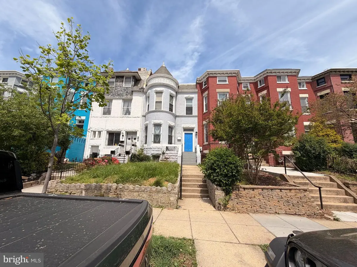 20 R St Ne, Washington, DC 20002 - #1