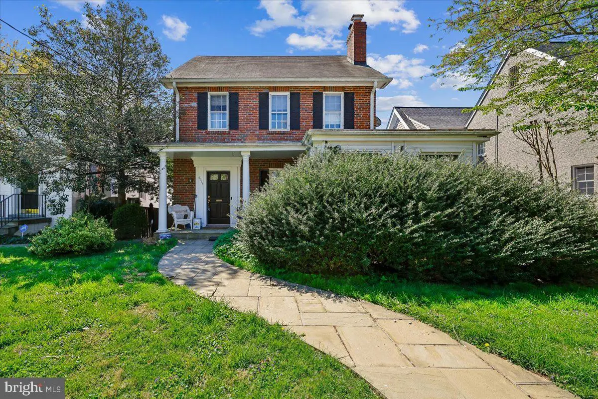 4958 Butterworth Pl Nw, Washington, DC 20016 - #1