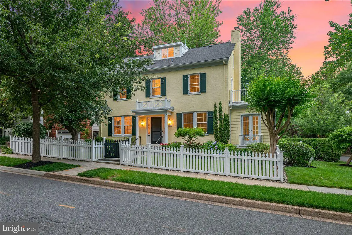 3001 Mckinley St Nw, Washington, DC 20015 - #1
