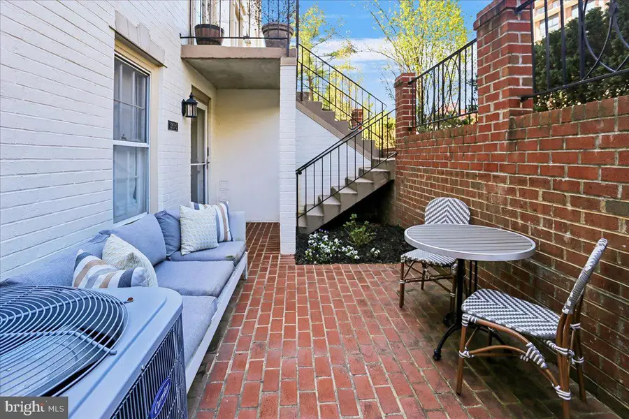 3263 Sutton Pl Nw #c, Washington, DC 20016 - #3