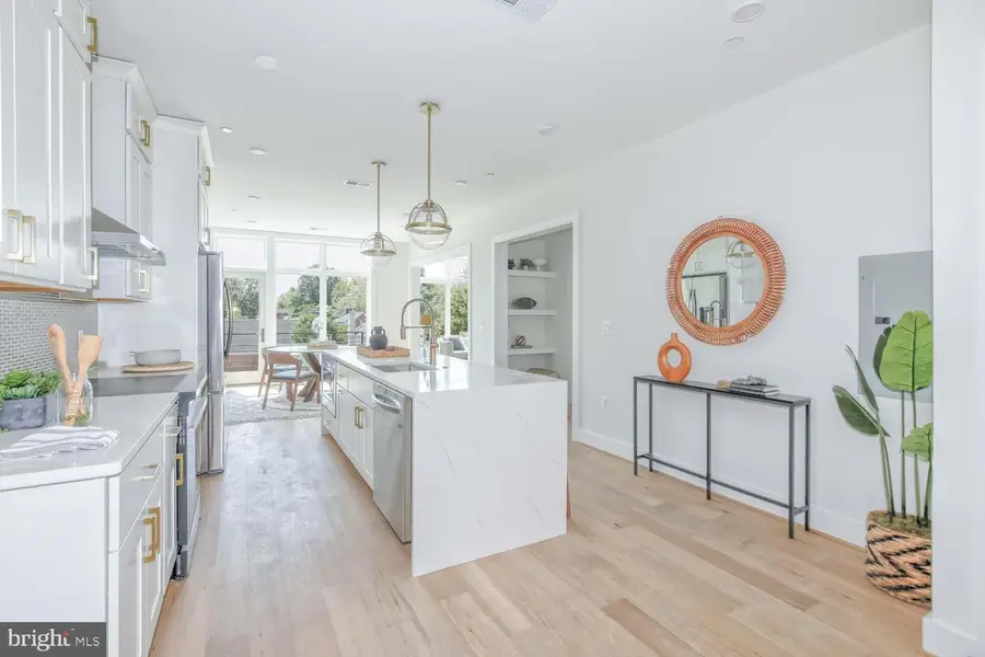 4347 Harrison St Nw #penthouse Seven, Washington, DC 20015 - #3