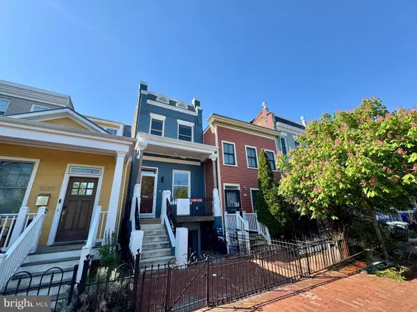 1227 E St Se, WASHINGTON, DC 20003