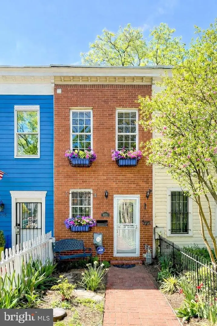 903 12th St Se, Washington, DC 20003 - #2