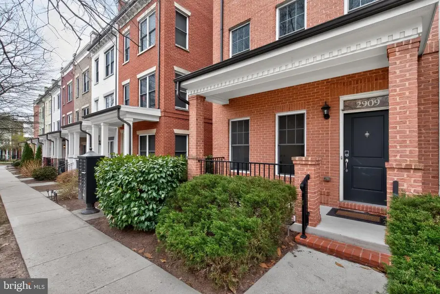 2909 Chancellor's Way Ne, Washington, DC 20017 - #2