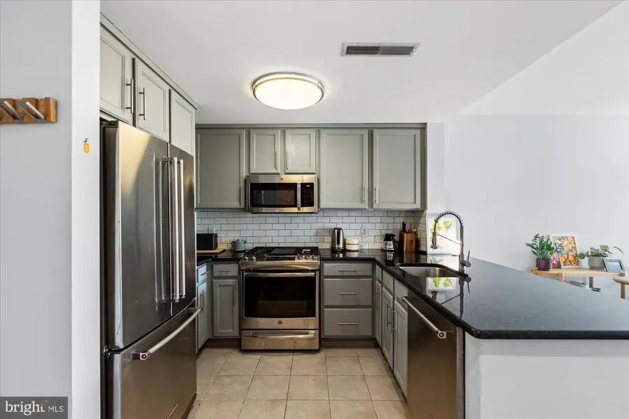 355 I St Sw #217, Washington, DC 20024 - #2