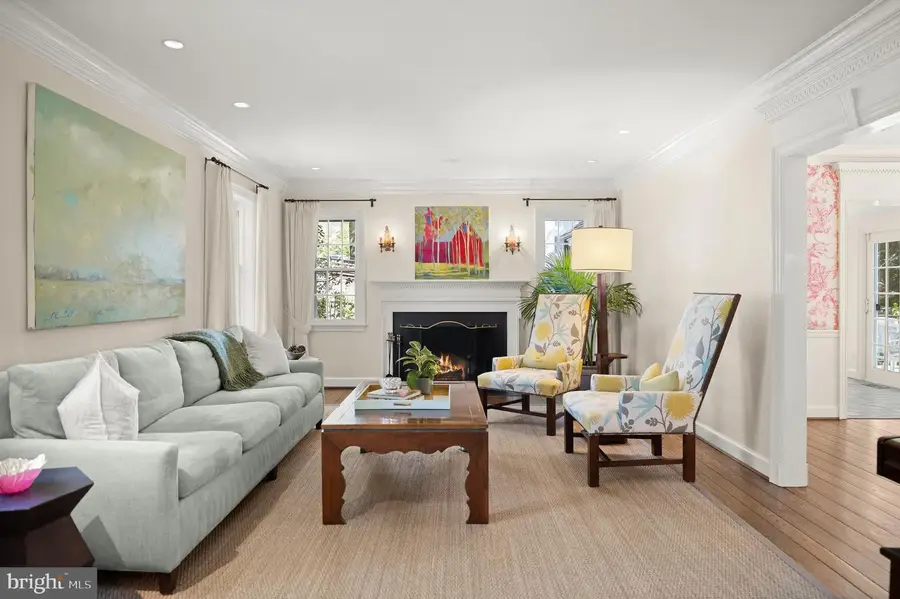 5082 Lowell St Nw, Washington, DC 20016 - #2