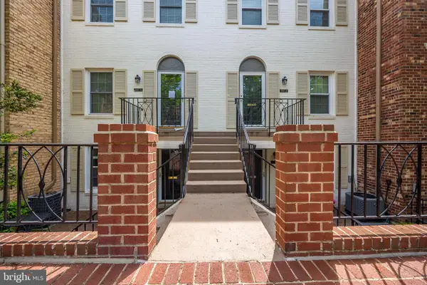 3287 Sutton Pl Nw #d, WASHINGTON, DC 20016