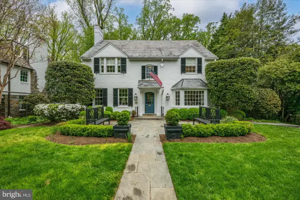 4923 Hillbrook Ln Nw, WASHINGTON, DC 20016