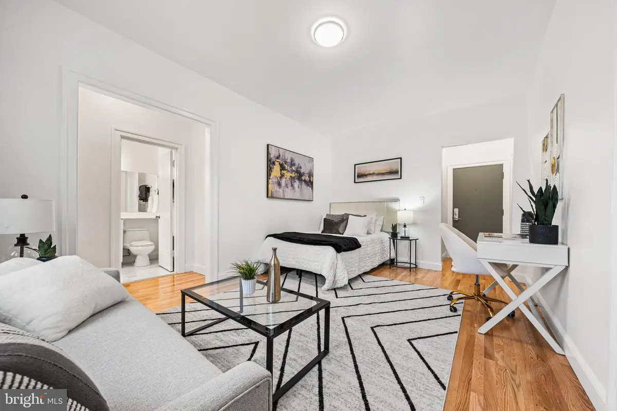 105 6th St Se #205, Washington, DC 20003 - #1