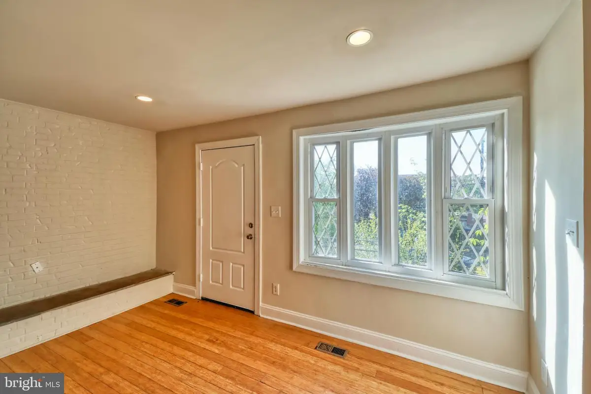 521 Foxhall Pl Se, Washington, DC 20032 - #1