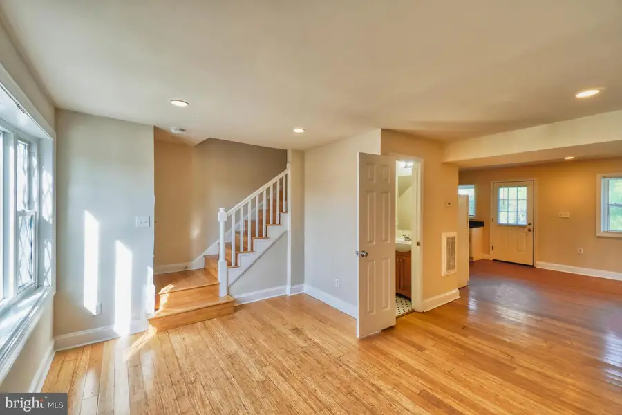 521 Foxhall Pl Se, Washington, DC 20032 - #3
