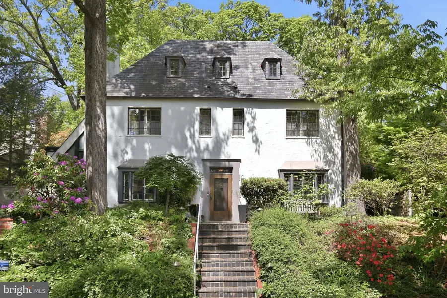 2853 Allendale Pl Nw, Washington, DC 20008 - #2
