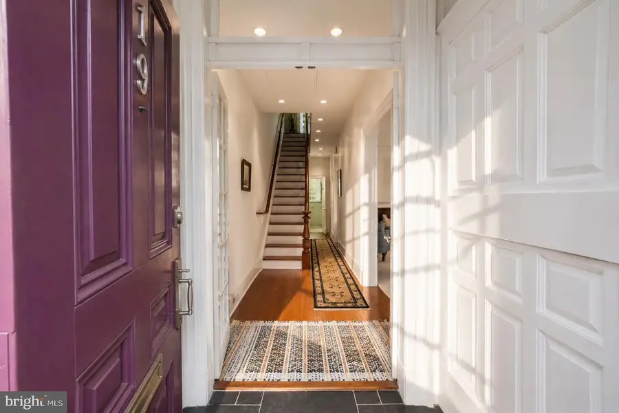 319 C St Se, Washington, DC 20003 - #2