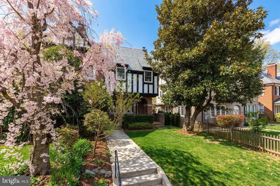 3605 Van Ness St Nw, Washington, DC 20008 - #3