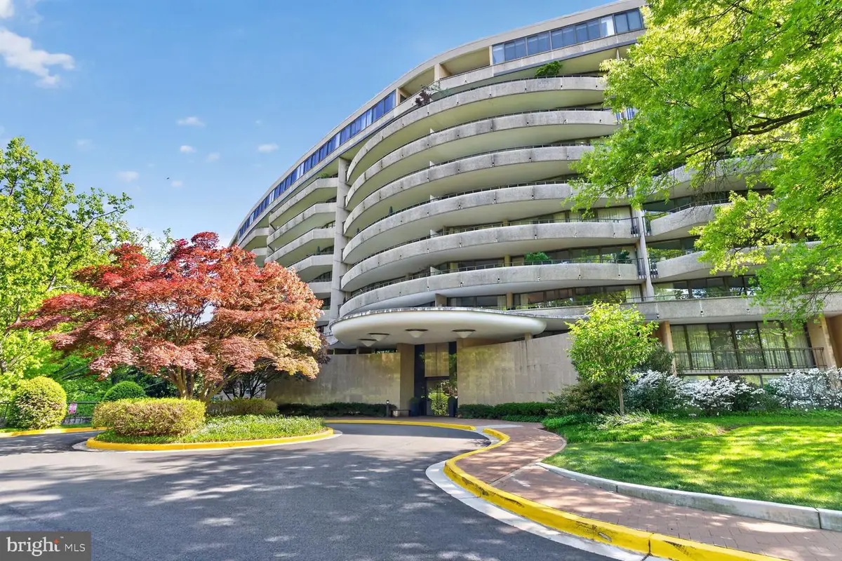 4200 Massachusetts Ave Nw #402, Washington, DC 20016 - #1